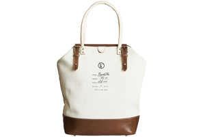 Marque de sac &agrave; main en coton bio et cuir v&eacute;g&eacute;tal de luxe Fleabag
