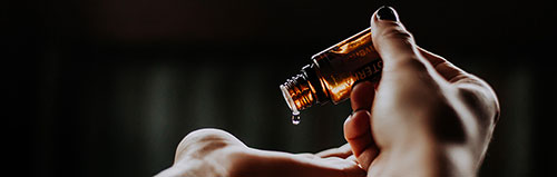 Les vertus cosmétiques de l'arbre à Thé Les vertus cosmétiques de l'arbre à Thé