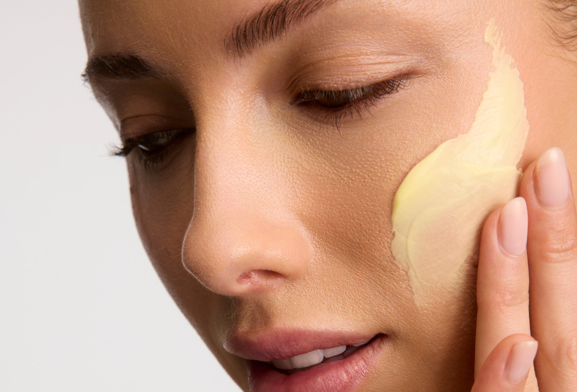 Barrière cutanée et Céramides : le guide complet pour une peau hydratée et protégée