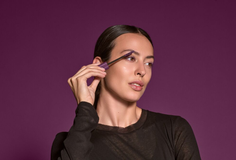 Nouveau Mascara Longue Tenue Dr. Hauschka : le regard intens&eacute;ment d&eacute;fini du matin au soir
