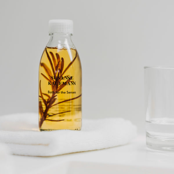 Susanne Kaufmann - Huile de bain - Oil Bath for the senses Susanne Kaufmann - Huile de bain - Oil Bath for the senses