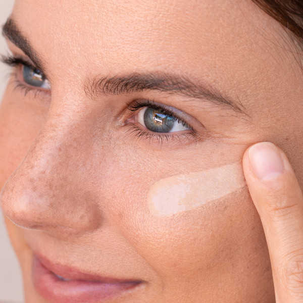 LE PURE - Perfecting Illumination - Fond de teint hydratant &eacute;clat naturel