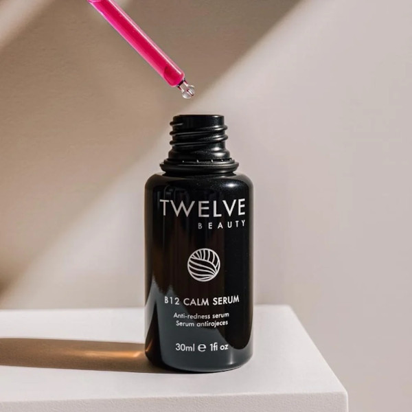 Twelve Beauty - B12 Calm Serum - Concentré anti-rougeurs à la vitamine B12 Twelve Beauty - B12 Calm Serum - Concentré anti-rougeurs à la vitamine B12