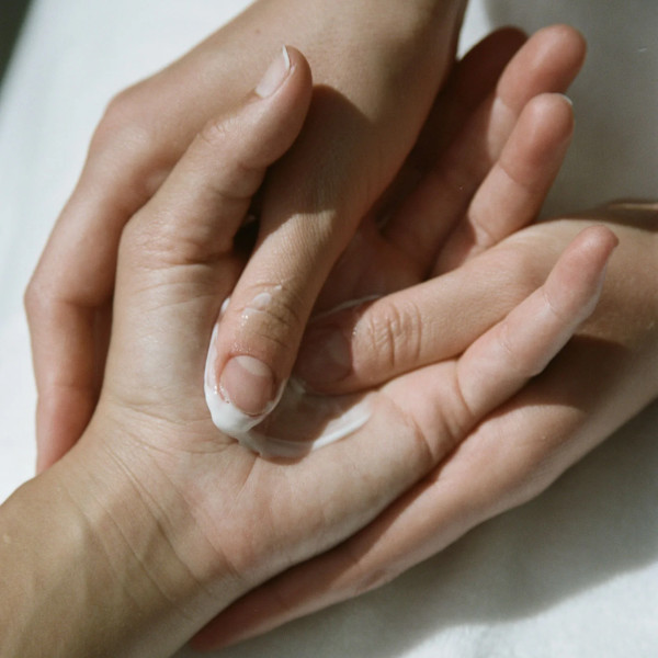 L:a Bruket - Crème pour les Mains à l'Épicéa 221 L:a Bruket - Crème pour les Mains à l'Épicéa 221