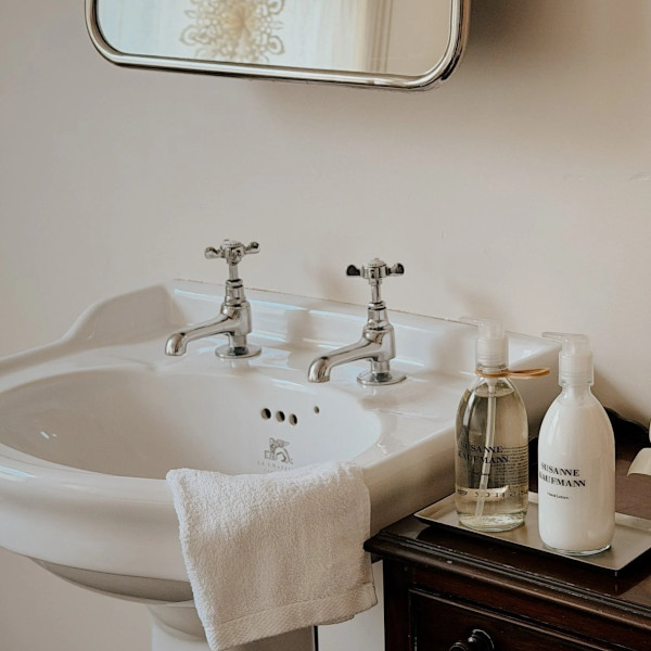 Susanne Kaufmann - Lait hydratant pour les Mains - Hand Lotion Susanne Kaufmann - Lait hydratant pour les Mains - Hand Lotion