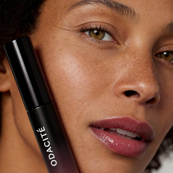 Odacité - Sérum Nourrissant Lèvres SPF 40 - Jazz Berry Odacité - Sérum Nourrissant Lèvres SPF 40 - Jazz Berry