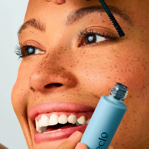 ECLO - Mascara soin Noir Profond 001