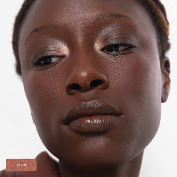 Ere Perez - Chamomile Eye Palette - Light Shimmer Ere Perez - Chamomile Eye Palette - Light Shimmer