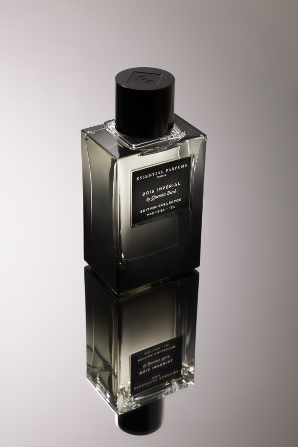 Le flacon collector noir du parfum Bois Impérial de Quentin Bisch