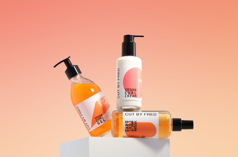 routine pour cheveux bouclés avec les produits naturels de la marque Cut By Fred