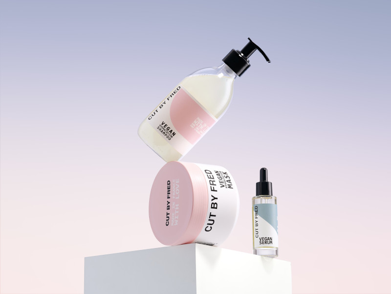 routine pour cheveux secs avec les produits naturels de la marque Cut By Fred