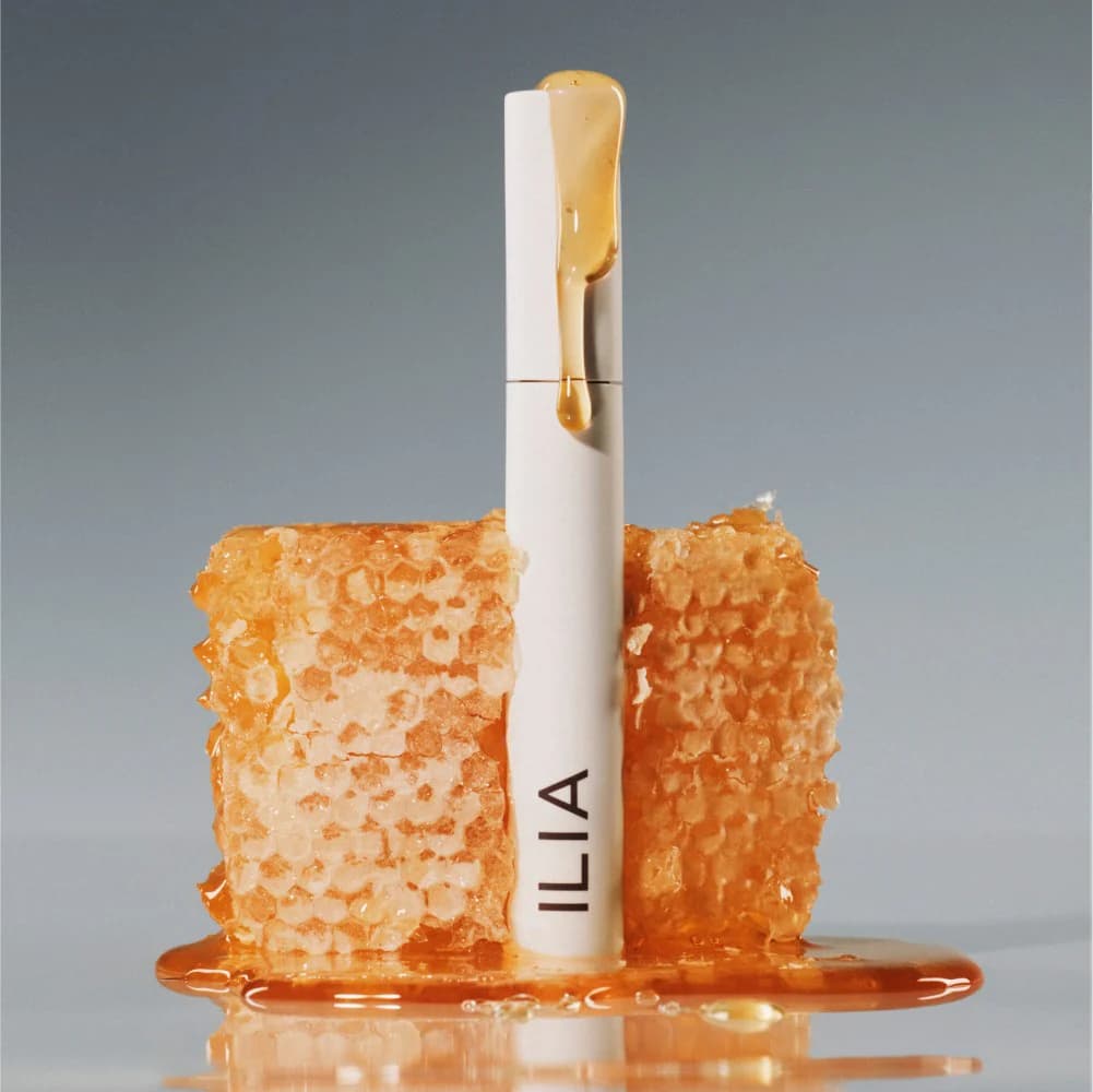 mascara Limitless Lash Ilia &agrave; la formule clean