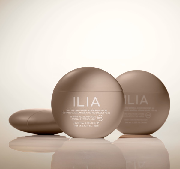 Le nouveau s&eacute;rum soleil avec spf 50 d'ILIA Beauty