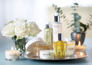 Collection de soins bio et bougie parfumée naturelle Neom Luxury Organics